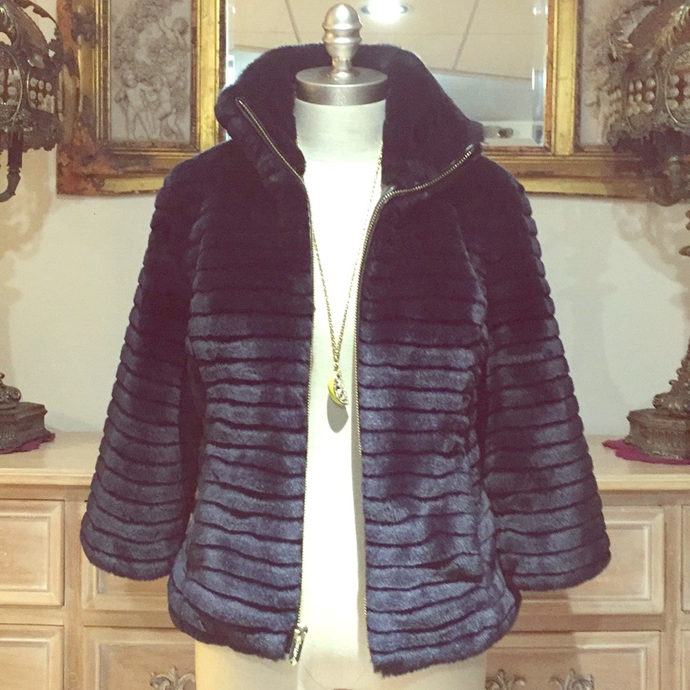 Guess nave blue faux fur women’s coat